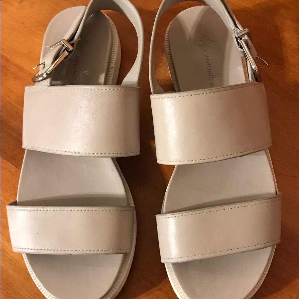 Antonio Meloni leather comfort sandals size 7.5